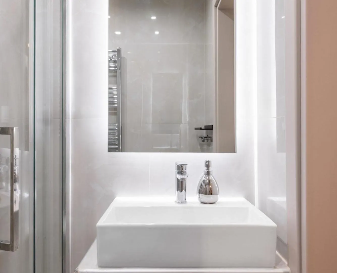 Navarinou Hideaway Apartment Thessaloniki